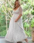 Estella Gown Silver - with Milky Lining