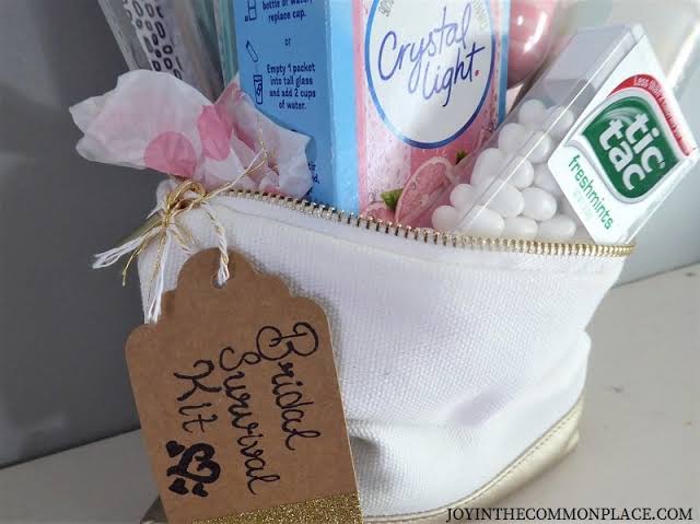 10 Best Last Minute Bridal Shower Gift To Impress Her