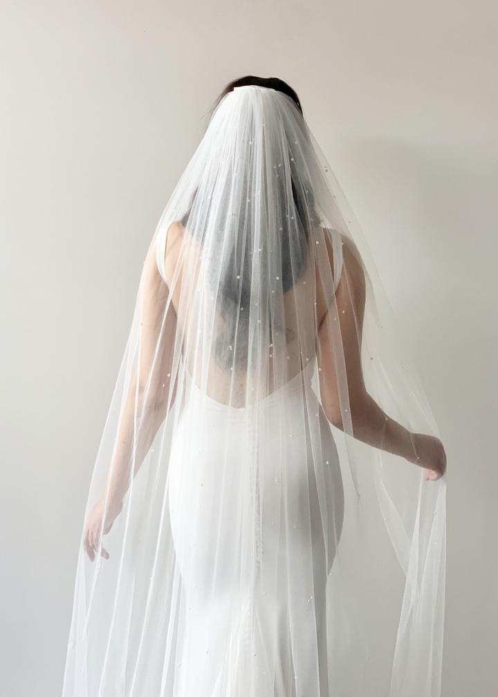 To Veil or To Not Veil… Wedding Dress Planning