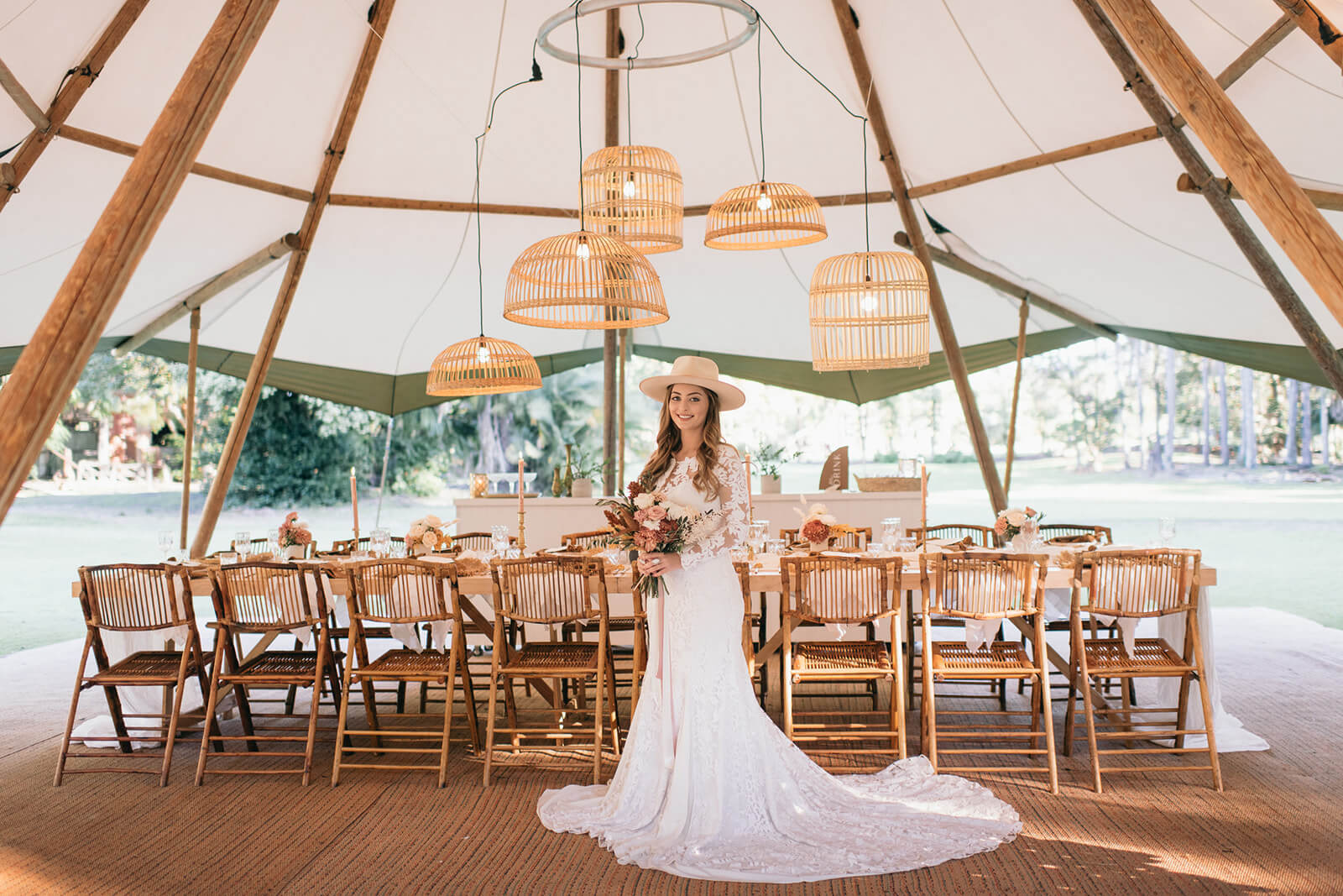 TIPI WEDDING: THE ACRE BOOMERANG FARM