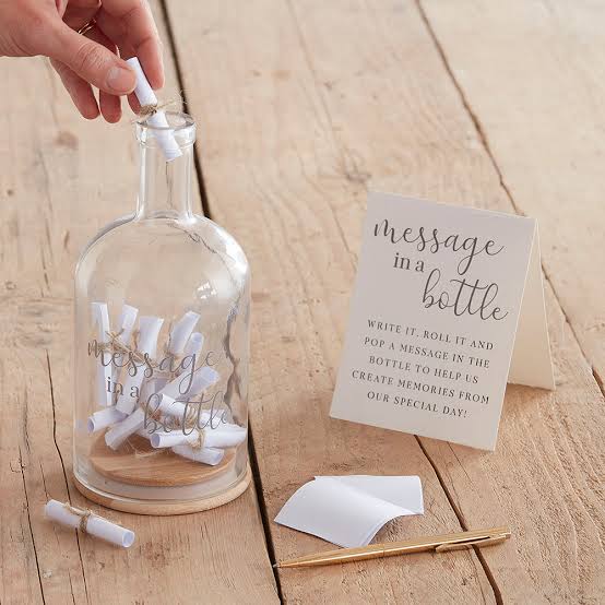 7 Wedding Guests Book Ideas