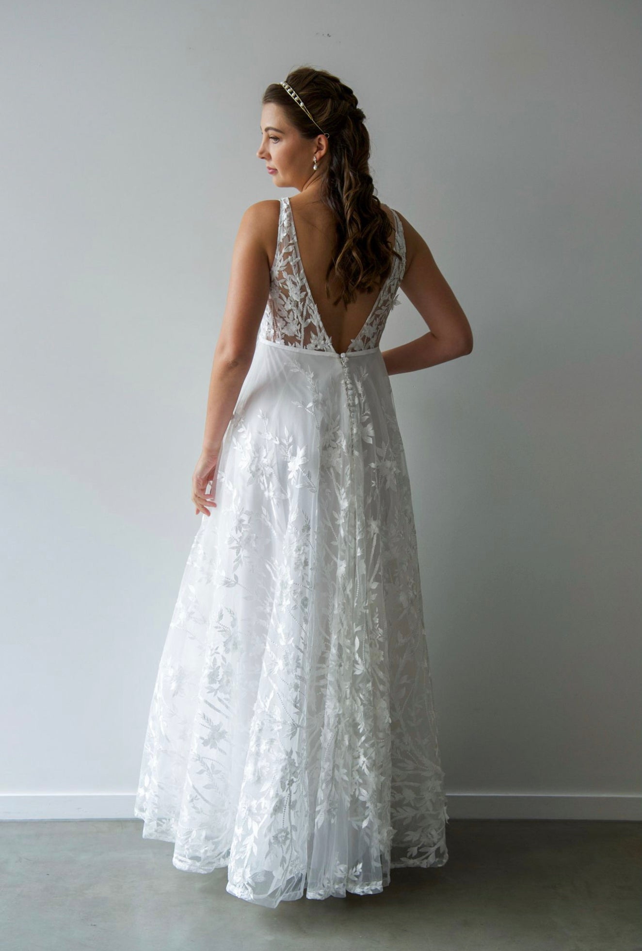 Hannah Gown Sleeveless - with Tulle Underlay