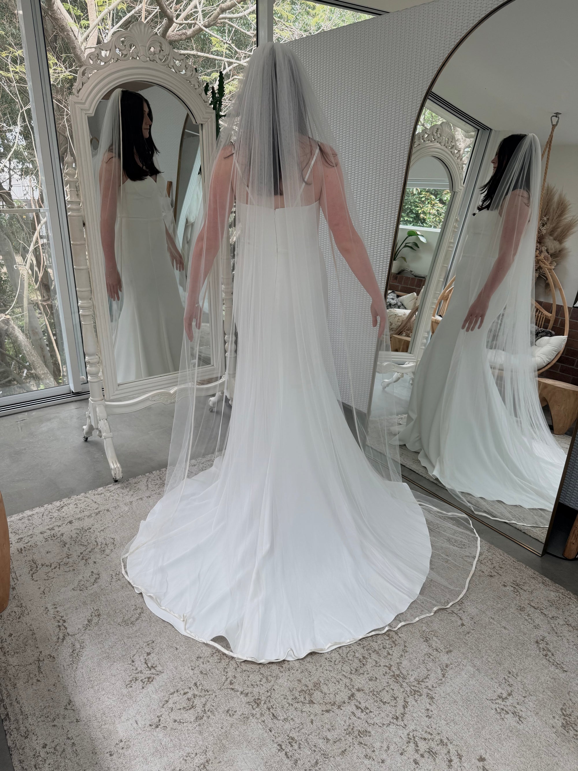 Elise Veil (Long Length) | Sample