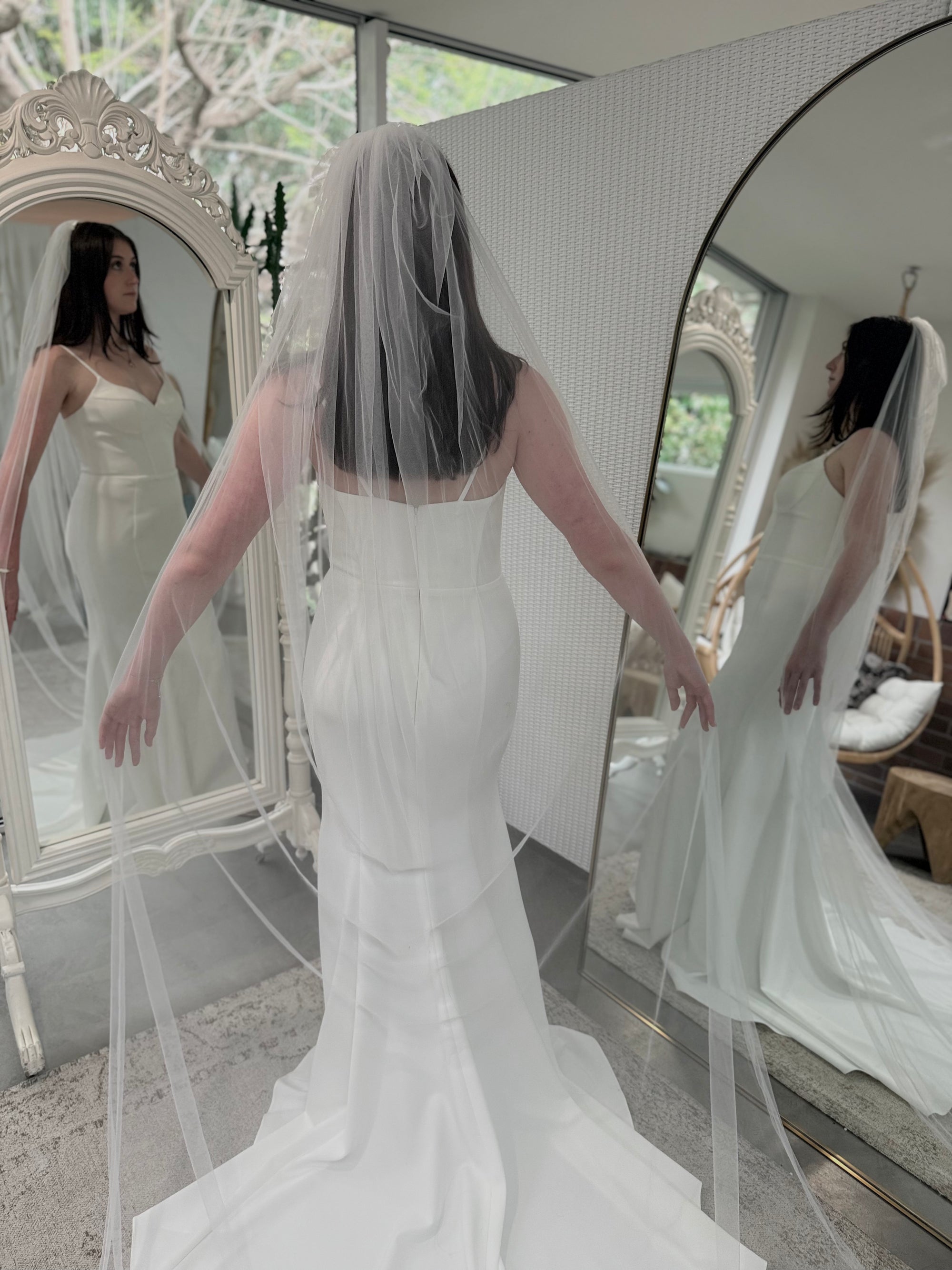 Plain Valentina Veil | Sample