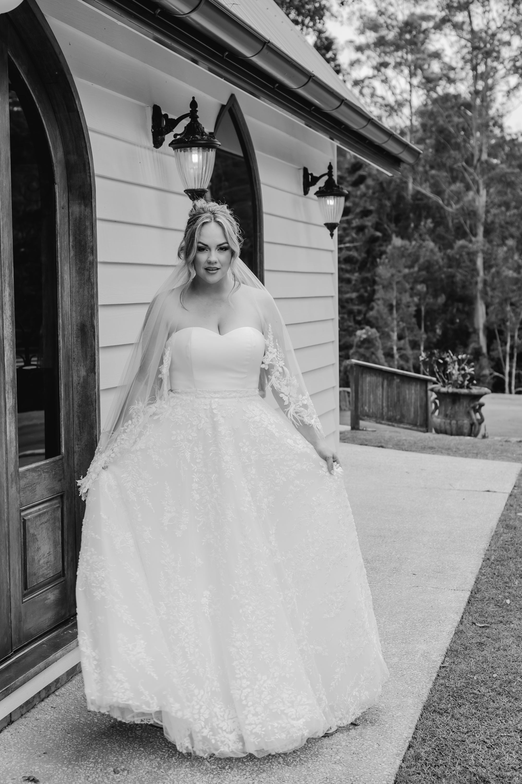 Kyra Veil