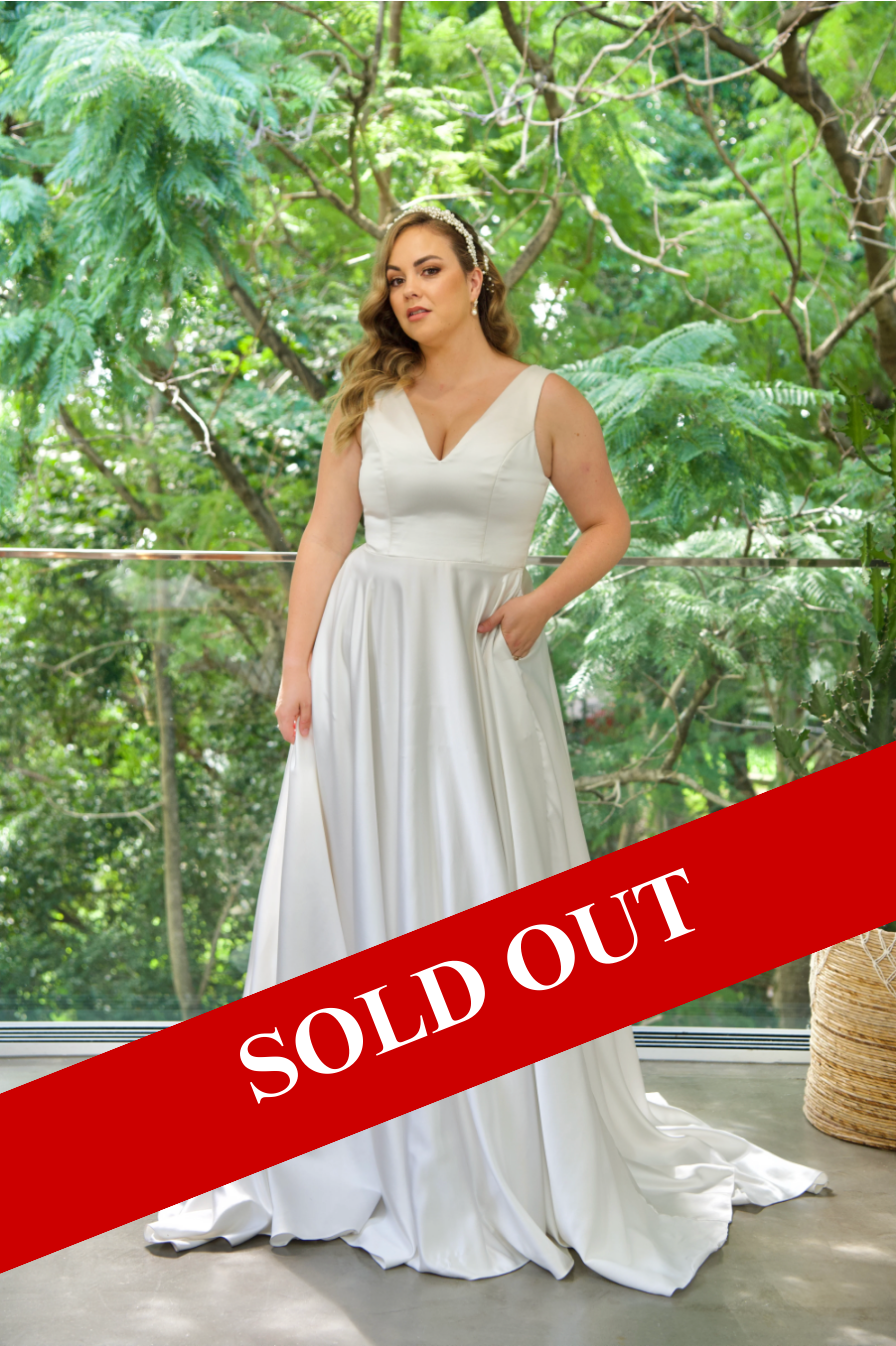 Georgianna Gown | Sample When Freddie met Lilly Georgianna Gown | Sample When Freddie met Lilly