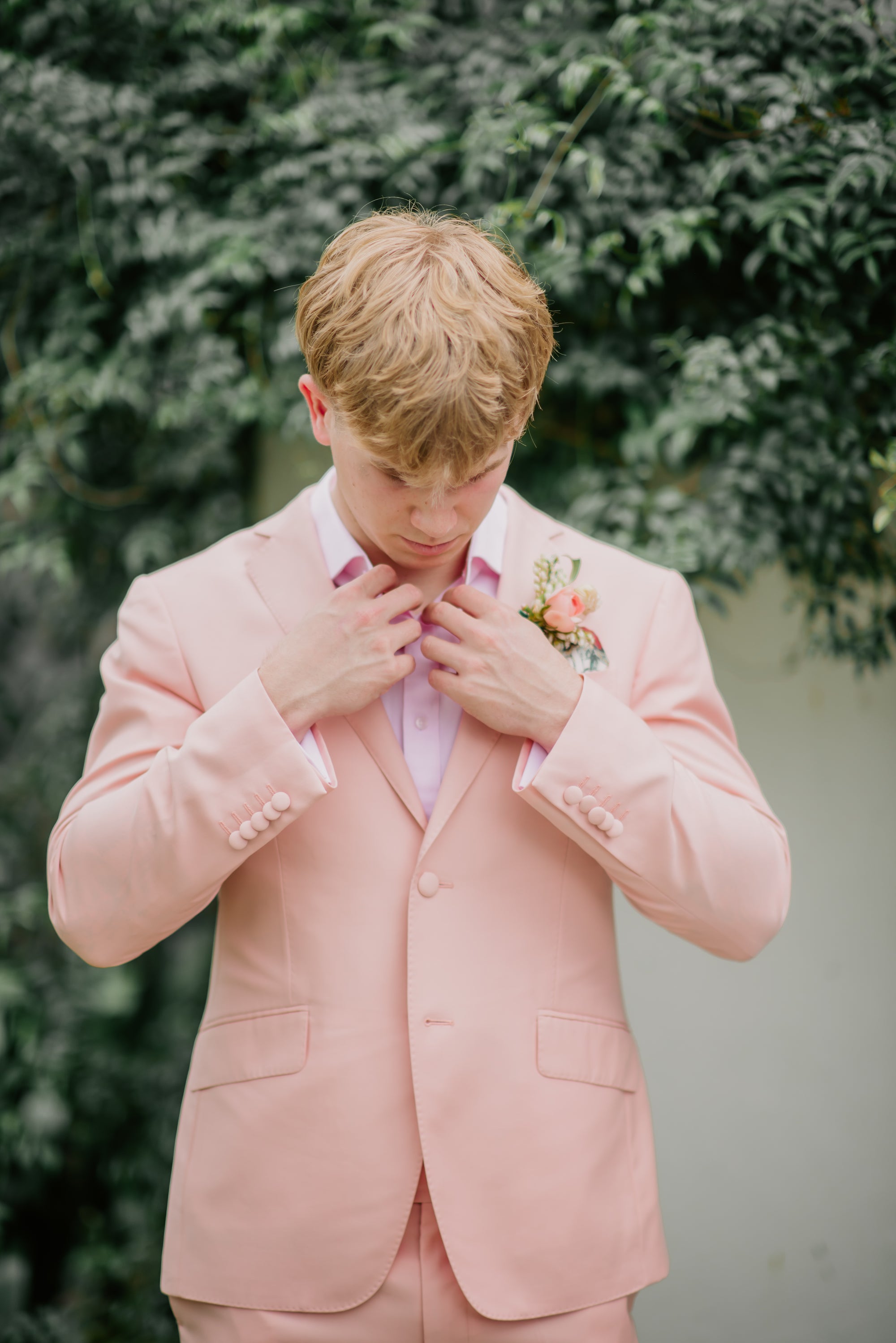 Custom Suit Fabric, Buttons and Lining Options