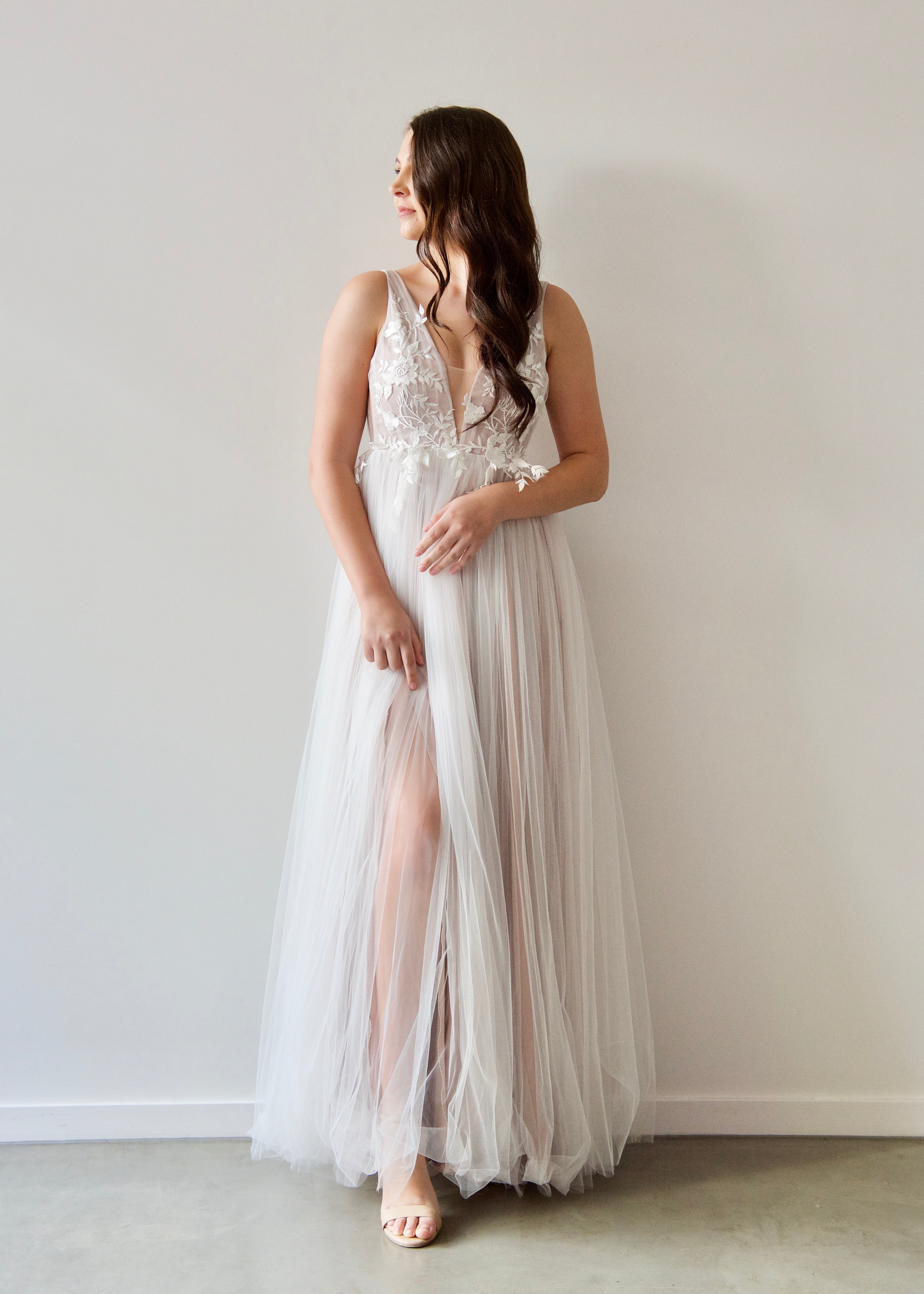 gorgeous dresses to wear on a wedding