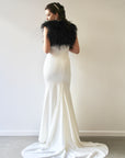 Ostrich Shrug - Black